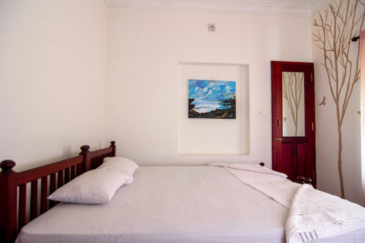 Meenkunnu Beach House By Village Resorts Kannur Exterior photo